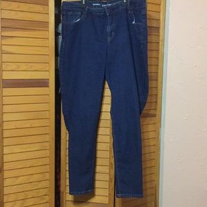 Old Navy Super Skinny jeans size 18